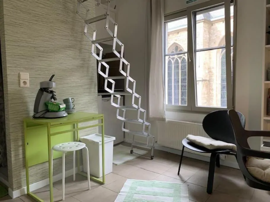 Bright & Cozy Duplex Studio Antwerp City - Free Parking In August